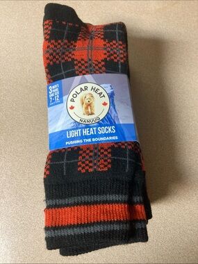 Light Heat Men's Socks - Black & Red Plaid